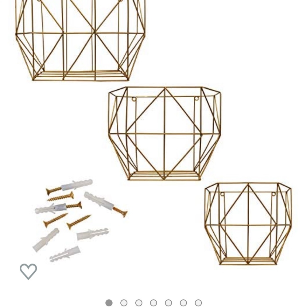 Wall baskets